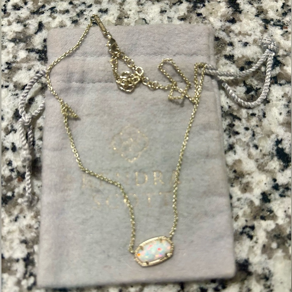 Kendra Scott Elisa necklace